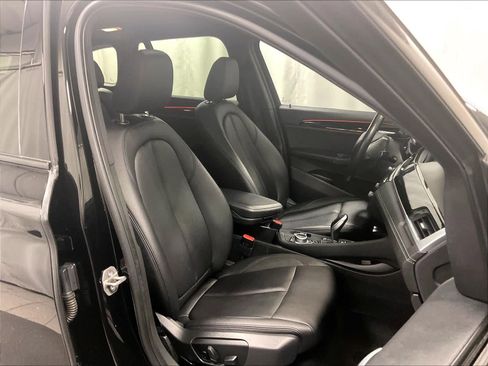 Used 2021 BMW X1 xDrive28i w/ Convenience Package image 11