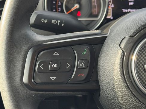 Used 2023 Jeep Gladiator Willys image 21