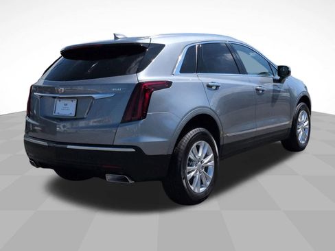 New 2025 Cadillac XT5 Luxury image 5