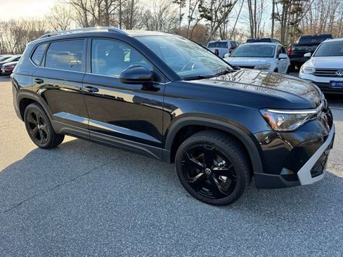 Certified 2025 Volkswagen Taos SEL w/ Black Wheel Plus Package image 3