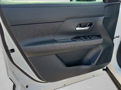 New 2026 Nissan Kicks SV image 16