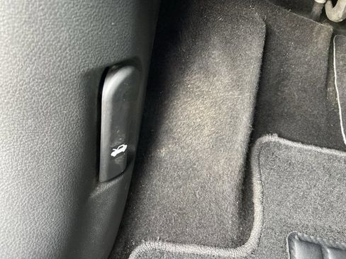 Used 2023 Nissan Sentra SV image 45