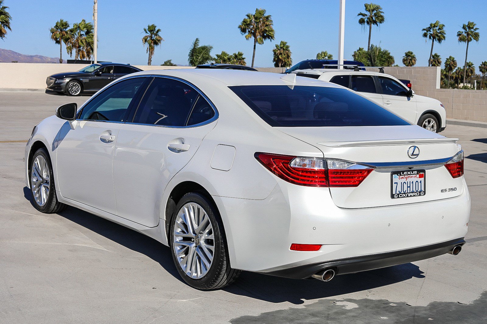 Used 2015 Lexus ES 350 w/ Luxury Package FWD image 5