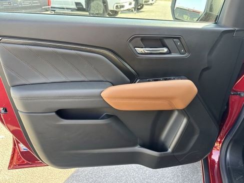 New 2026 GMC Canyon AT4 image 22