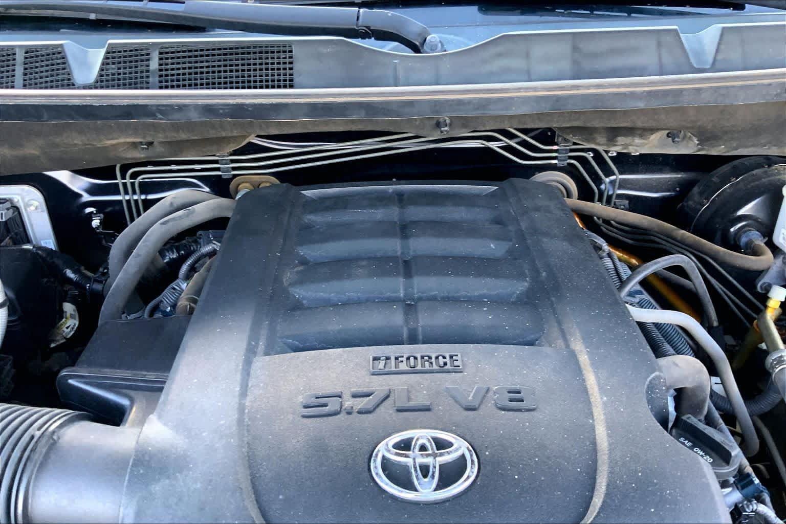 Used 2014 Toyota Tundra SR5 w/ SR5 Upgrade Package AWD/4WD image 31