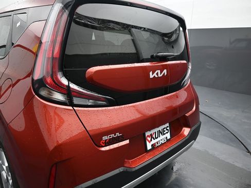 Used 2025 Kia Soul LX w/ LX Technology Package image 35