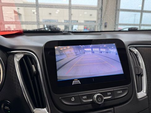 Used 2019 Chevrolet Malibu LT w/ Driver Confidence Package II FWD image 16