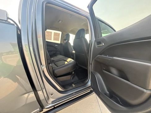 Used 2020 Chevrolet Colorado ZR2 w/ LPO, Premium Interior Package AWD/4WD image 33