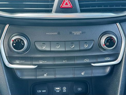 Used 2020 Hyundai Santa Fe SEL AWD/4WD image 16