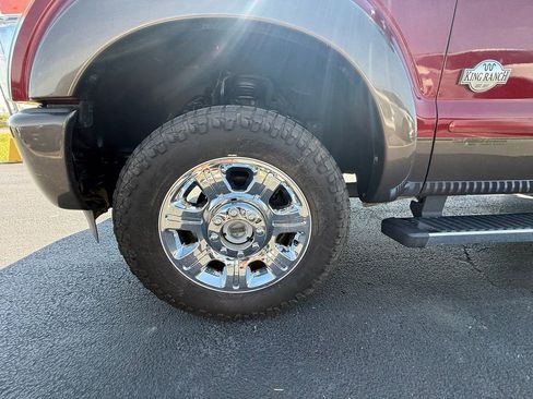 Used 2015 Ford F250 King Ranch w/ FX4 Off-Road Package AWD/4WD image 10