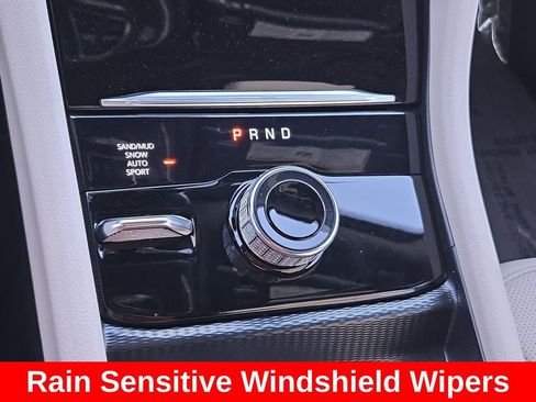 Used 2025 Jeep Grand Cherokee Limited w/ Luxury Tech Group II image 20