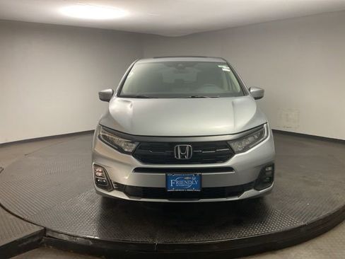 New 2026 Honda Odyssey Touring image 2