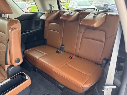 Used 2023 Nissan Pathfinder Platinum AWD/4WD image 24