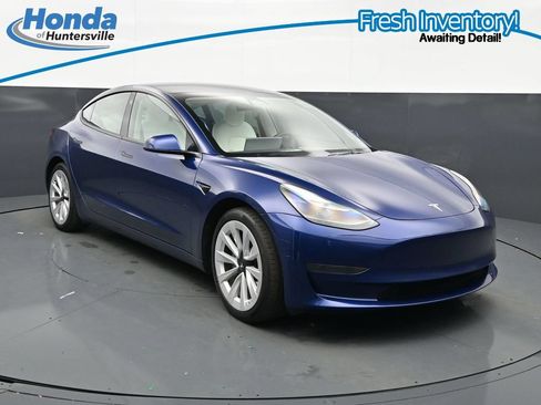 Used 2023 Tesla Model 3 Standard Range RWD image 7