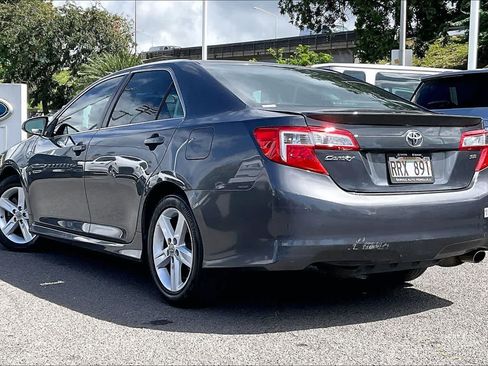 Used 2012 Toyota Camry SE FWD image 4