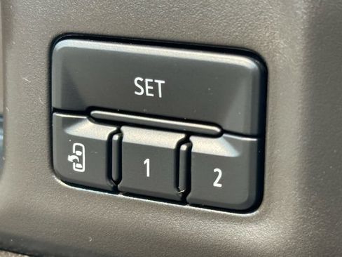 Used 2022 Chevrolet Silverado 3500 LTZ w/ LTZ Convenience Package AWD/4WD image 28