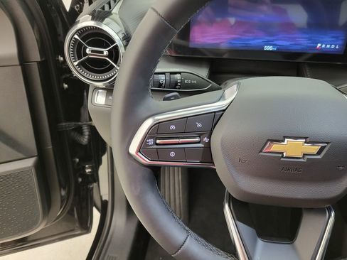 New 2026 Chevrolet Equinox LT w/ LPO, Floor Liner Package FWD image 3