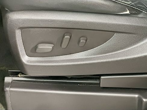 Used 2015 Chevrolet Tahoe LT image 23