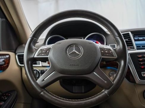 Used 2013 Mercedes-Benz GL 450 4MATIC image 52