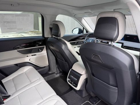 New 2026 Lincoln Nautilus Premier w/ Equipment Group 102A image 22