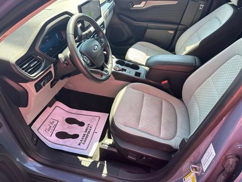Used 2023 Ford Escape Active w/ Tech Pack #2 AWD/4WD image 6
