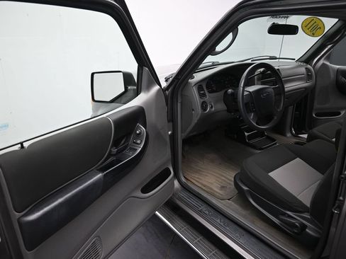 Used 2011 Ford Ranger XLT w/ Bright Trim Group RWD image 12