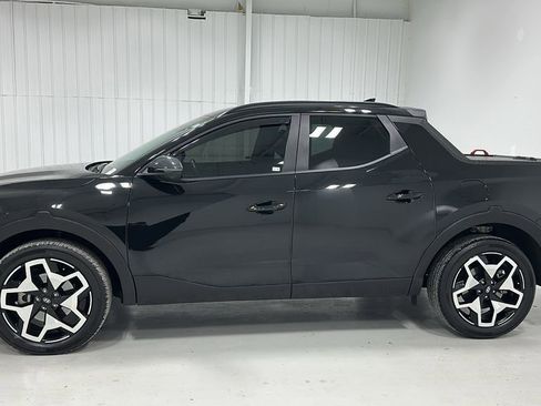 Certified 2024 Hyundai Santa Cruz Limited image 3