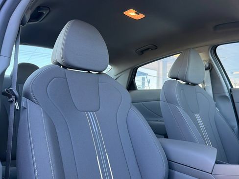 Certified 2026 Hyundai Elantra Sport FWD image 19