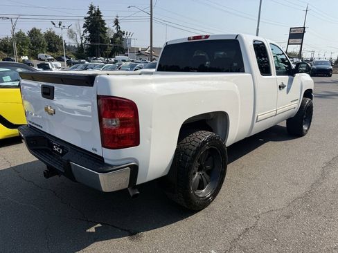 Used 2009 Chevrolet Silverado 1500 LS AWD/4WD image 6