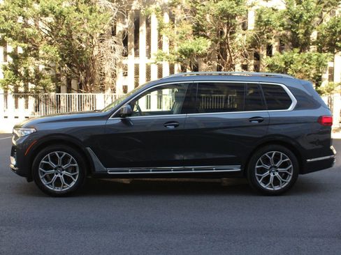 Used 2019 BMW X7 xDrive50i w/ Executive Package image 12