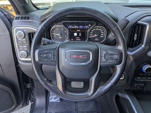 Used 2021 GMC Sierra 2500 AT4 w/ AT4 Premium Plus Package image 17
