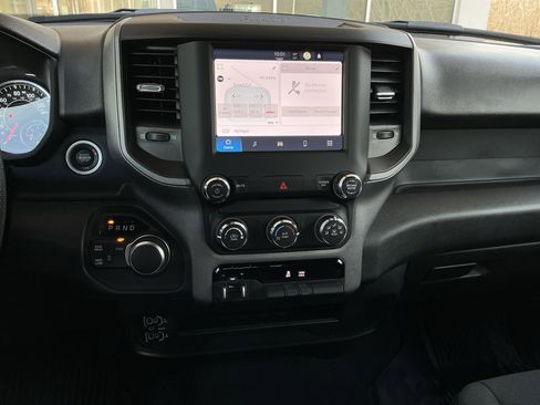 Used 2024 RAM 2500 Tradesman w/ Chrome Appearance Group image 9