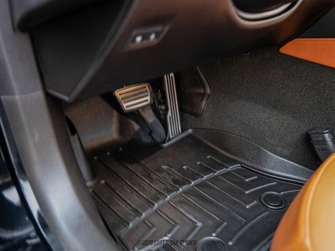 Used 2016 Chevrolet Corvette Z06 w/ 3LZ Preferred Equipment Group image 34