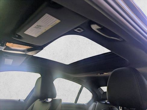 Used 2025 BMW 330i Sedan image 19