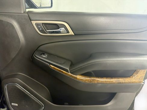 Used 2015 GMC Yukon Denali w/ Premium Package RWD image 34