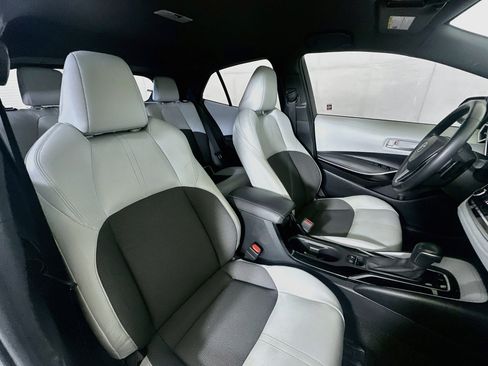 Used 2019 Toyota Corolla XSE FWD image 30