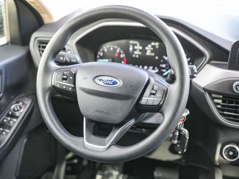 Used 2020 Ford Escape S image 16