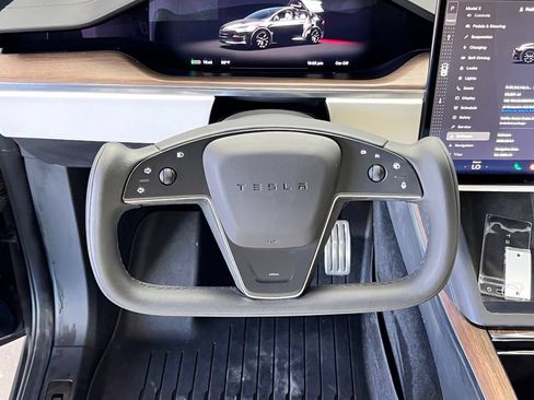 Used 2022 Tesla Model X AWD/4WD image 26