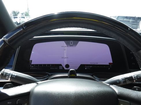 Used 2023 Cadillac Escalade ESV Premium Luxury image 20