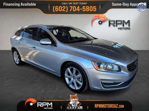 Used 2016 Volvo V60 T5 Premier image 1