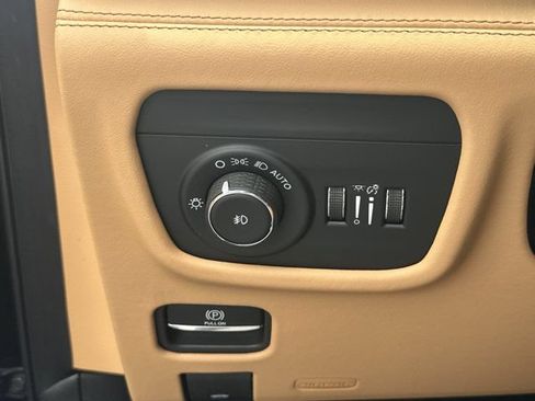 New 2026 Jeep Grand Cherokee Summit AWD/4WD image 23