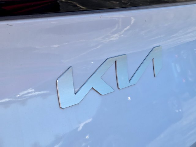 Used 2023 Kia Sportage SX FWD image 13