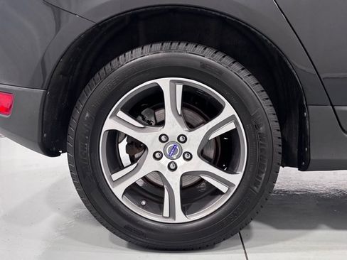 Used 2012 Volvo XC60 T6 AWD/4WD image 34