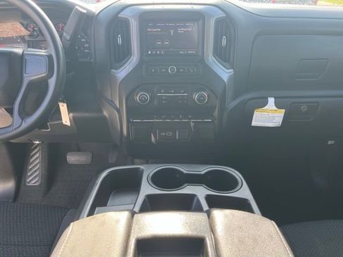 Used 2022 Chevrolet Silverado 1500 Custom RWD image 9