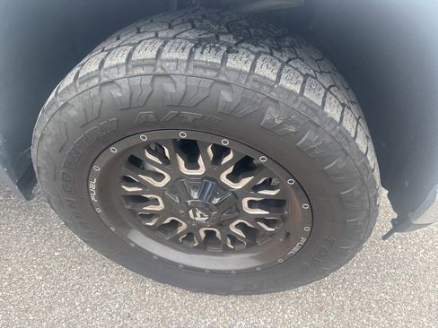 Used 2020 Chevrolet Silverado 1500 LT w/ All-Star Edition image 8