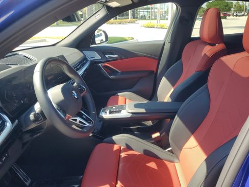 Used 2025 BMW X2 xDrive28i w/ Premium Package AWD/4WD image 19