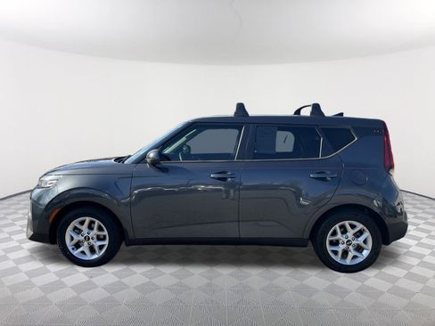 Used 2021 Kia Soul S image 13
