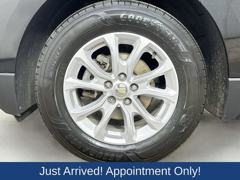Used 2019 Chevrolet Equinox LS w/ LS Convenience Package AWD/4WD image 38