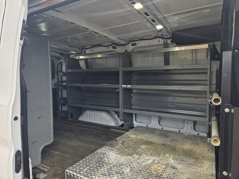 Used 2019 Ford Transit 250 130 Low Roof w/ Exterior Upgrade Package RWD image 5