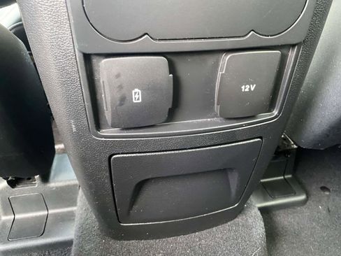 Used 2023 Ford Explorer XLT w/ Equipment Group 202A image 14